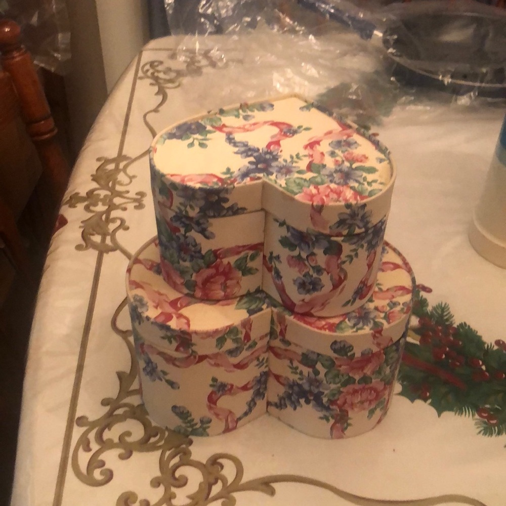 Heart shaped decorated storage boxes